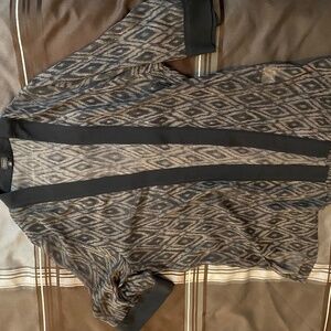 t. babaton Silk Kimono